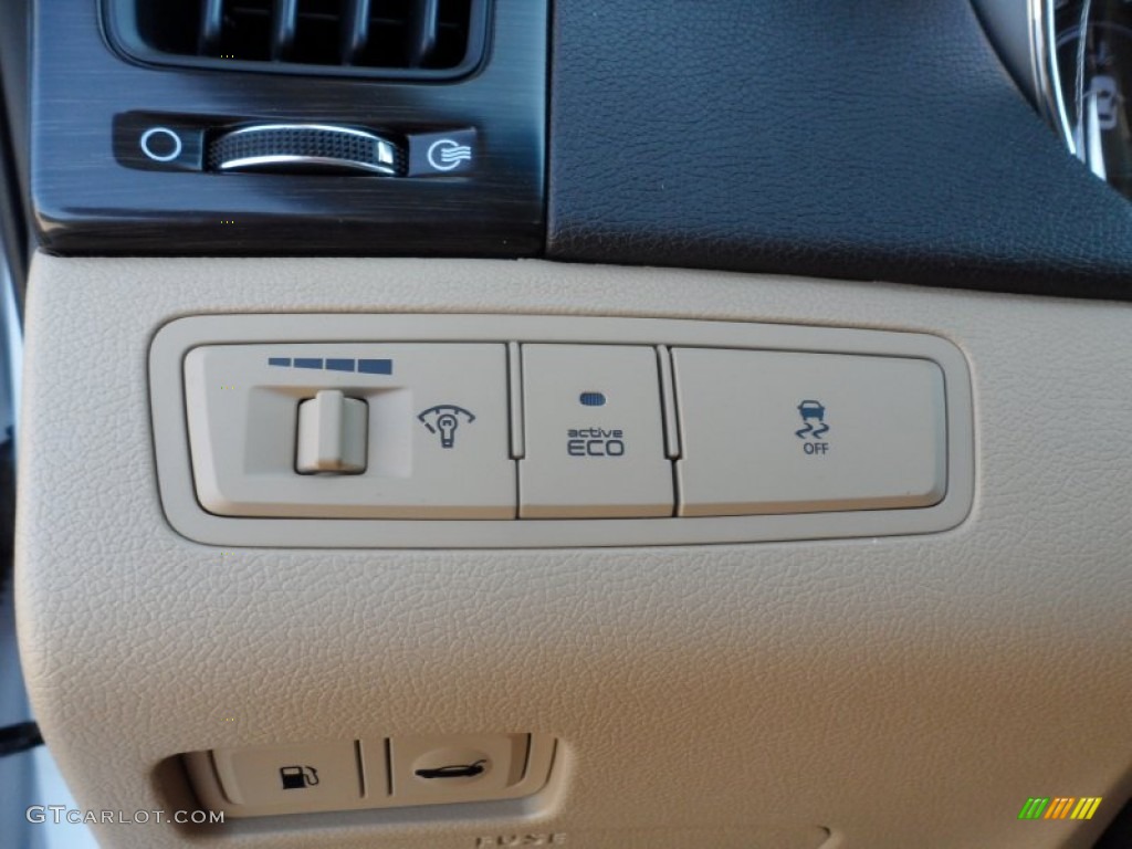 2012 Hyundai Sonata Limited 2.0T Controls Photo #55953088