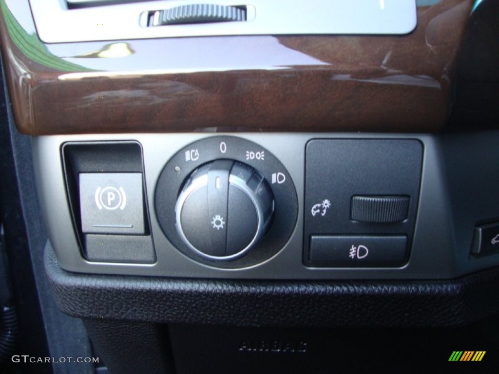 2007 7 Series 750i Sedan - Jet Black / Black photo #17