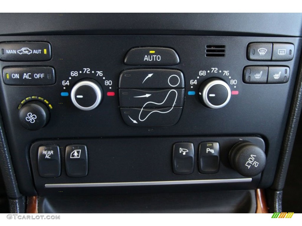 2008 Volvo XC90 V8 AWD Controls Photo #55957798