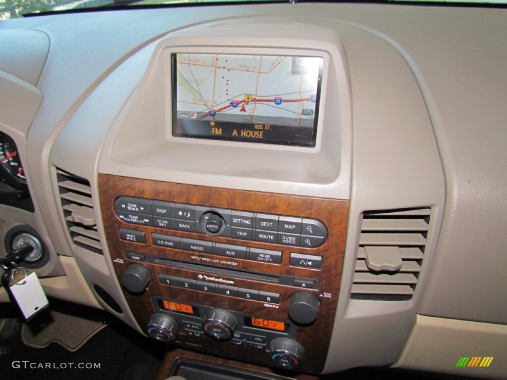2008 Nissan Titan LE Crew Cab Navigation Photos