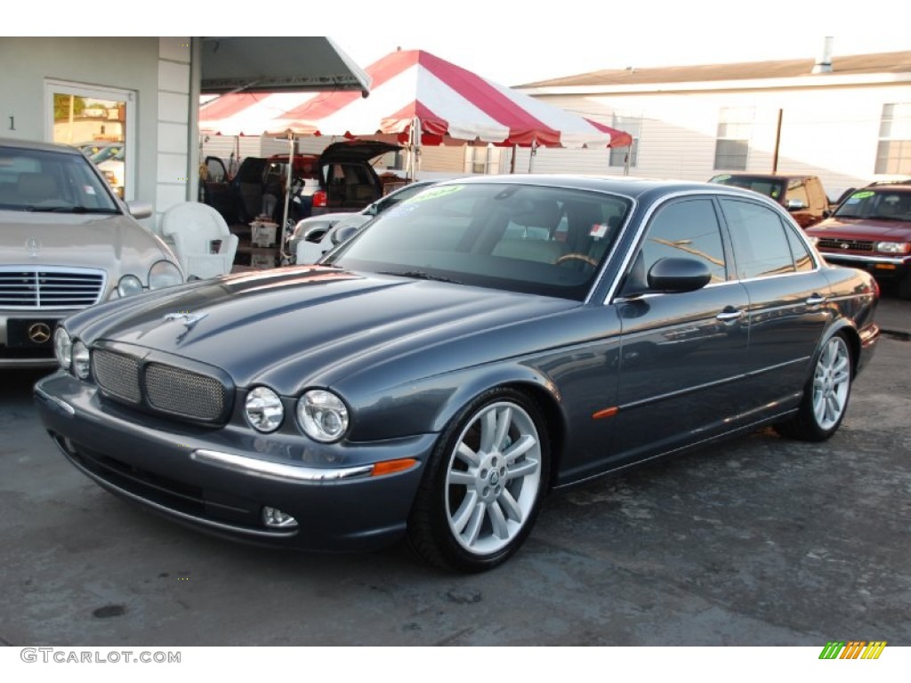2004 XJ XJR - Dark Blue Grey Pearl Metallic / Dove photo #3