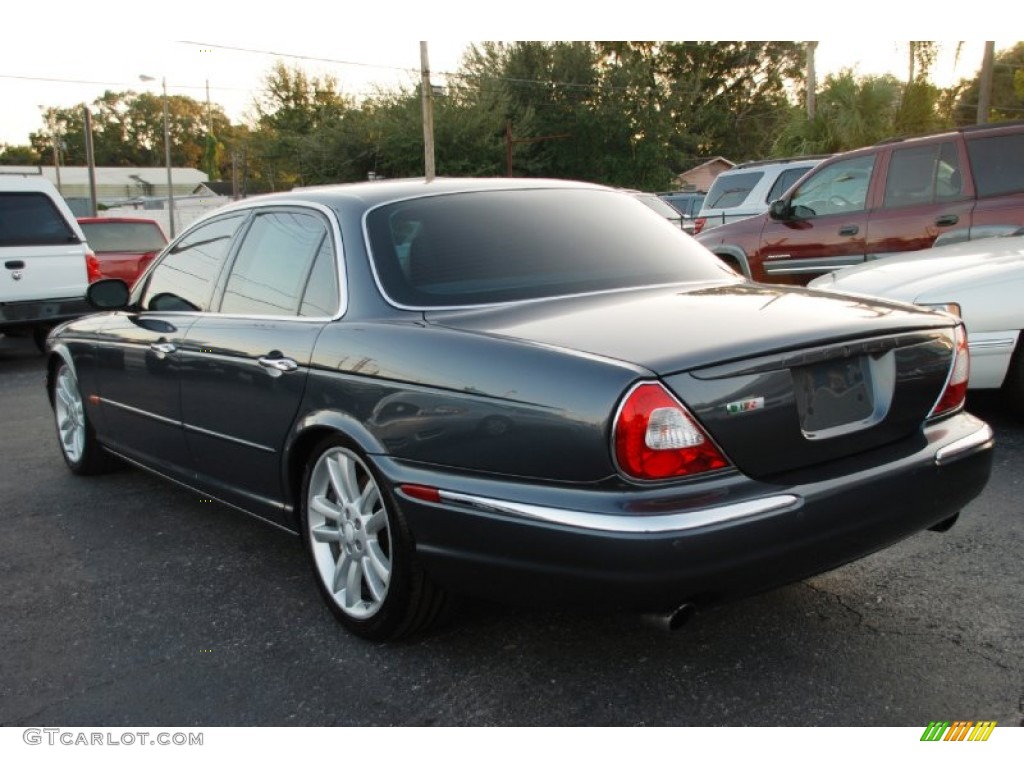 2004 XJ XJR - Dark Blue Grey Pearl Metallic / Dove photo #13