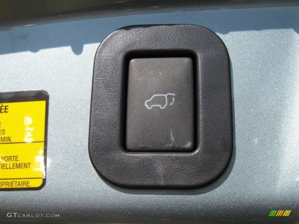 2011 Venza V6 AWD - Aloe Green Metallic / Ivory photo #18