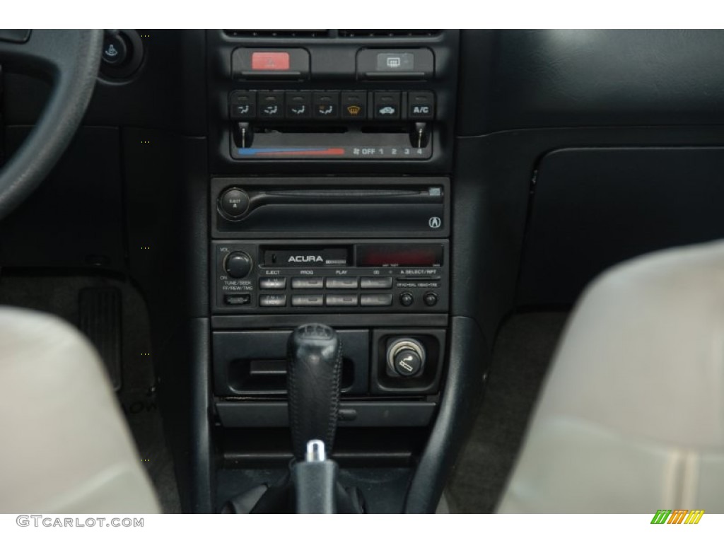 1994 Acura Integra LS Coupe Controls Photo #55969728