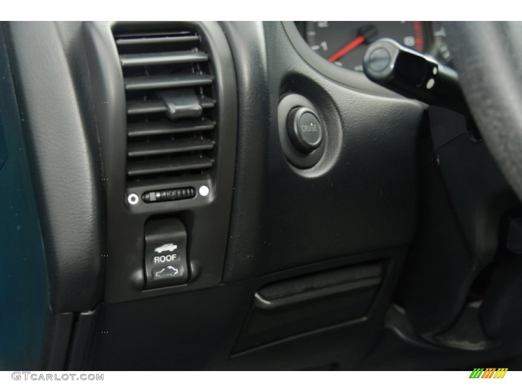 1994 Acura Integra LS Coupe Controls Photo #55969778