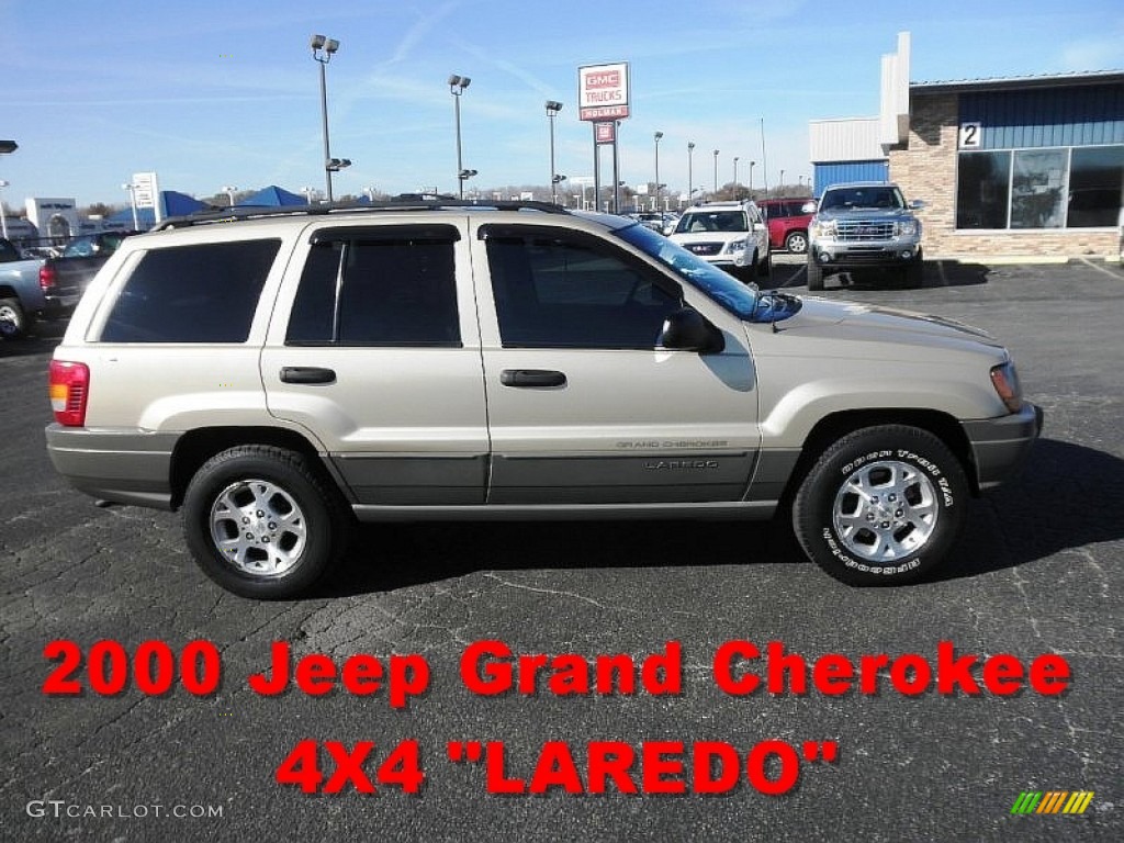 2000 Grand Cherokee Laredo 4x4 - Champagne Pearlcoat / Taupe photo #1