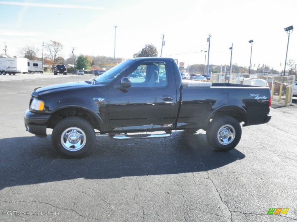 2002 F150 Sport Regular Cab 4x4 - Black / Medium Graphite photo #4