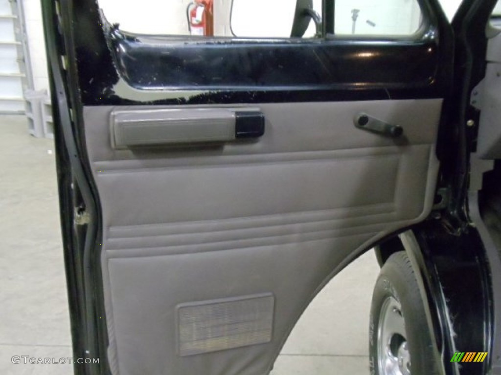 1997 Ram Van 1500 Commercial - Black / Dark Slate Gray photo #8