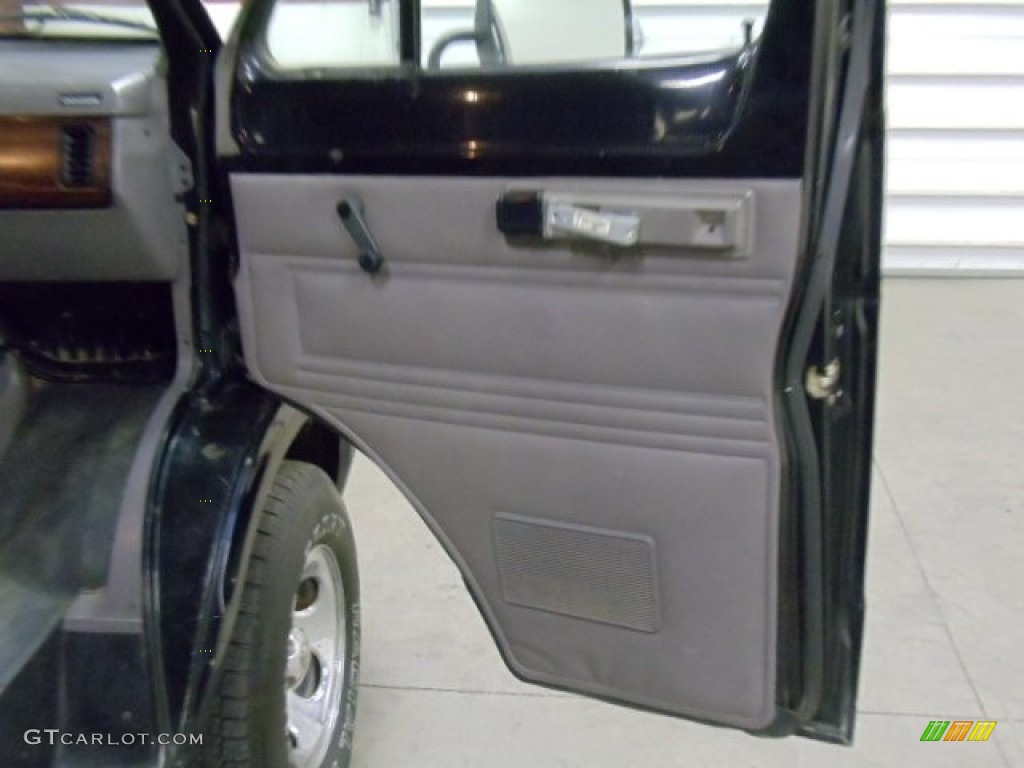 1997 Ram Van 1500 Commercial - Black / Dark Slate Gray photo #10