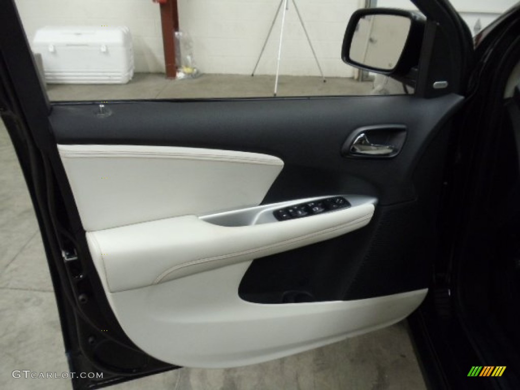 2012 Dodge Journey Crew Black/Light Frost Beige Door Panel Photo #55972113