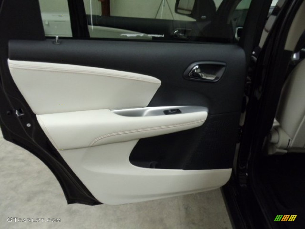 2012 Dodge Journey Crew Black/Light Frost Beige Door Panel Photo #55972122