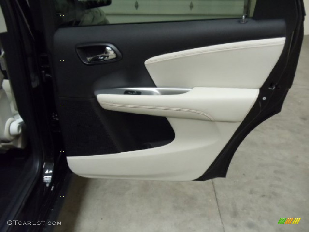 2012 Dodge Journey Crew Black/Light Frost Beige Door Panel Photo #55972131