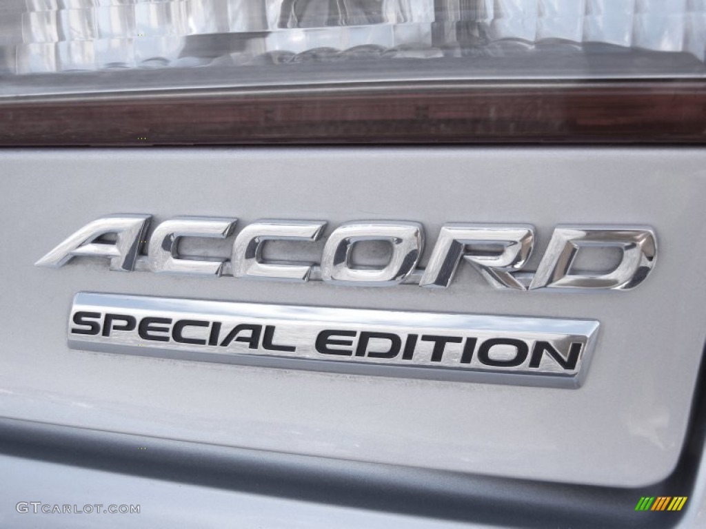 2002 Honda Accord SE Sedan Marks and Logos Photo #55973578