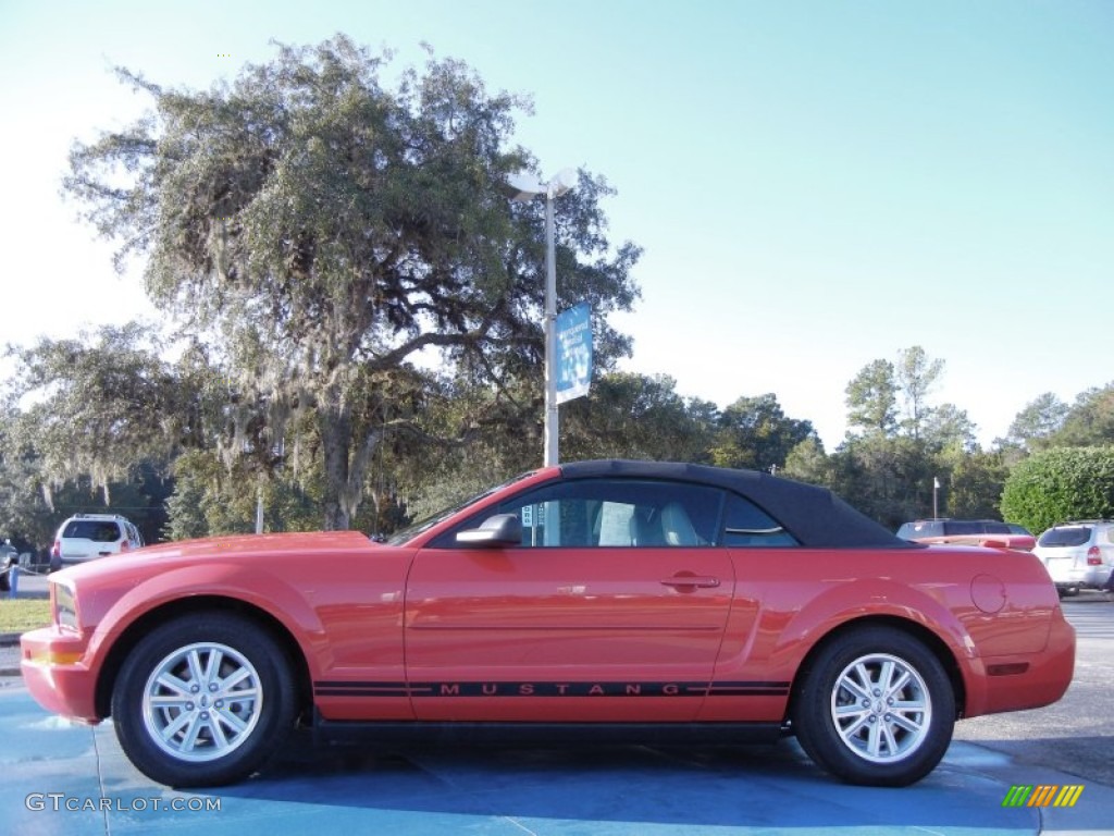 2006 Mustang V6 Premium Convertible - Torch Red / Light Graphite photo #2