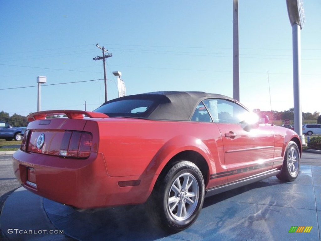 2006 Mustang V6 Premium Convertible - Torch Red / Light Graphite photo #5
