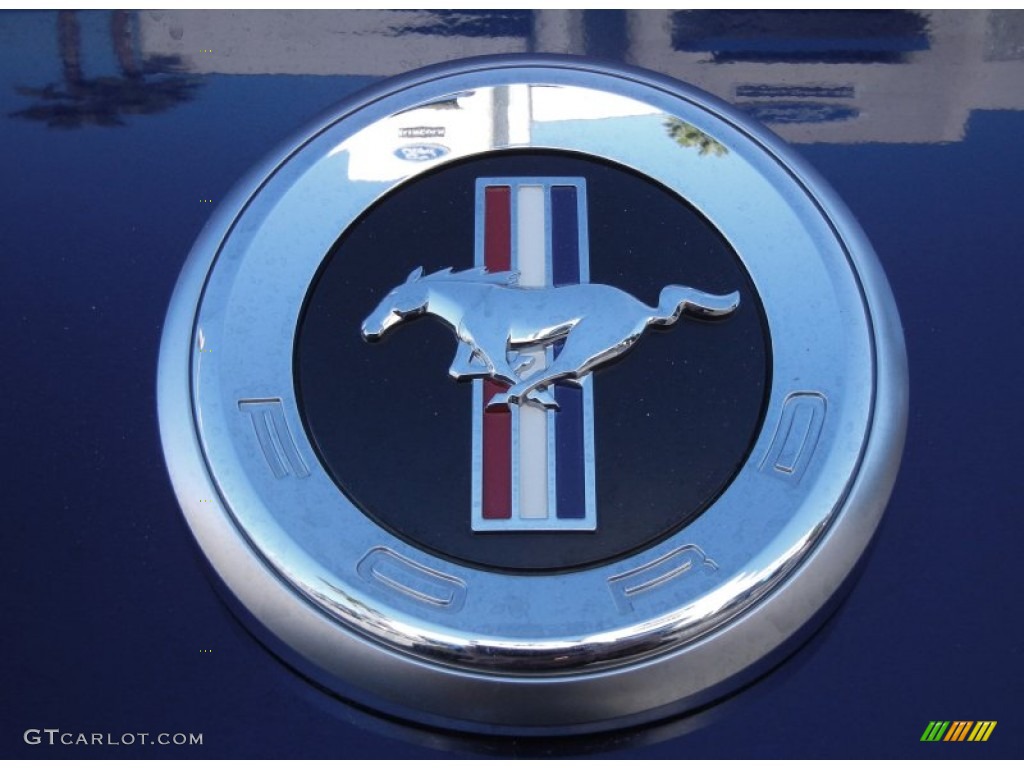 2011 Mustang V6 Coupe - Kona Blue Metallic / Charcoal Black photo #9