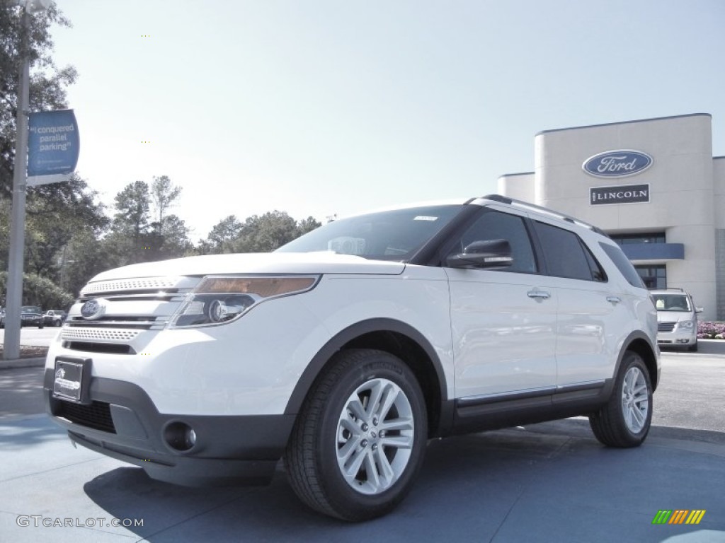 2012 Explorer XLT - White Platinum Tri-Coat / Medium Light Stone photo #1