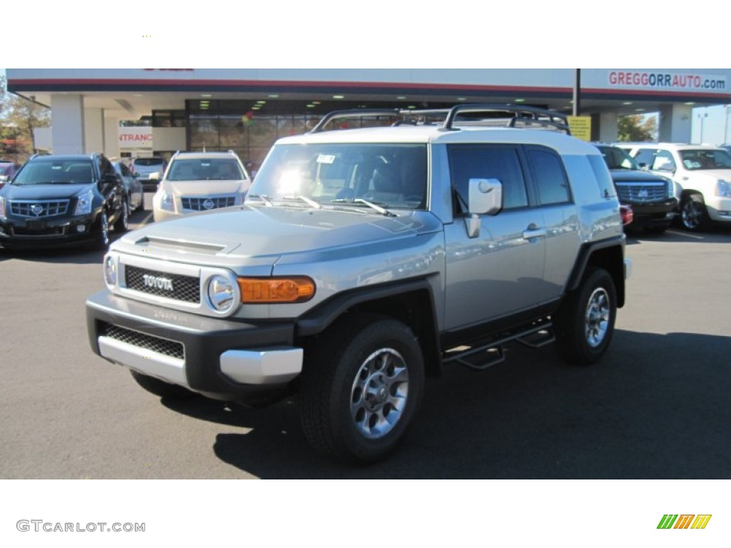 Silver Fresco Metallic Toyota FJ Cruiser