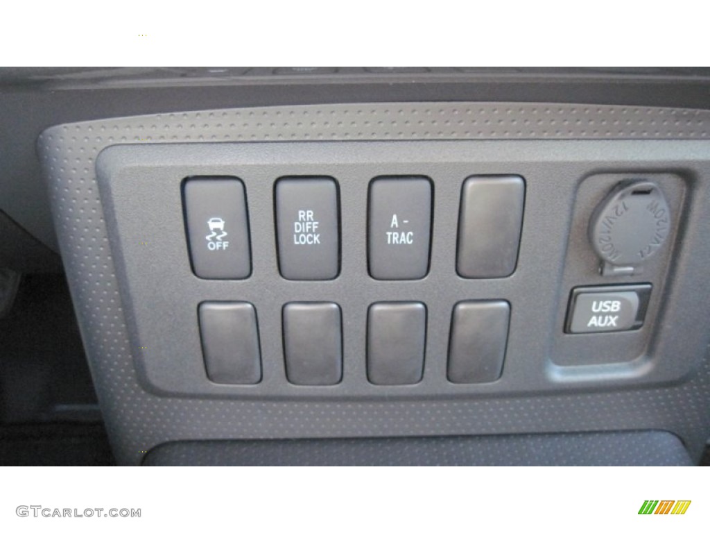 2012 FJ Cruiser 4WD - Silver Fresco Metallic / Dark Charcoal photo #24