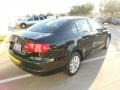 Black - Jetta SE Sedan Photo No. 7