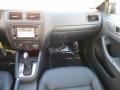Black - Jetta SE Sedan Photo No. 15