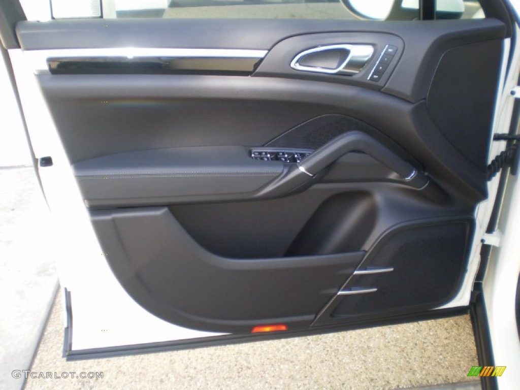 2012 Porsche Cayenne Standard Cayenne Model Black Door Panel Photo #55979932