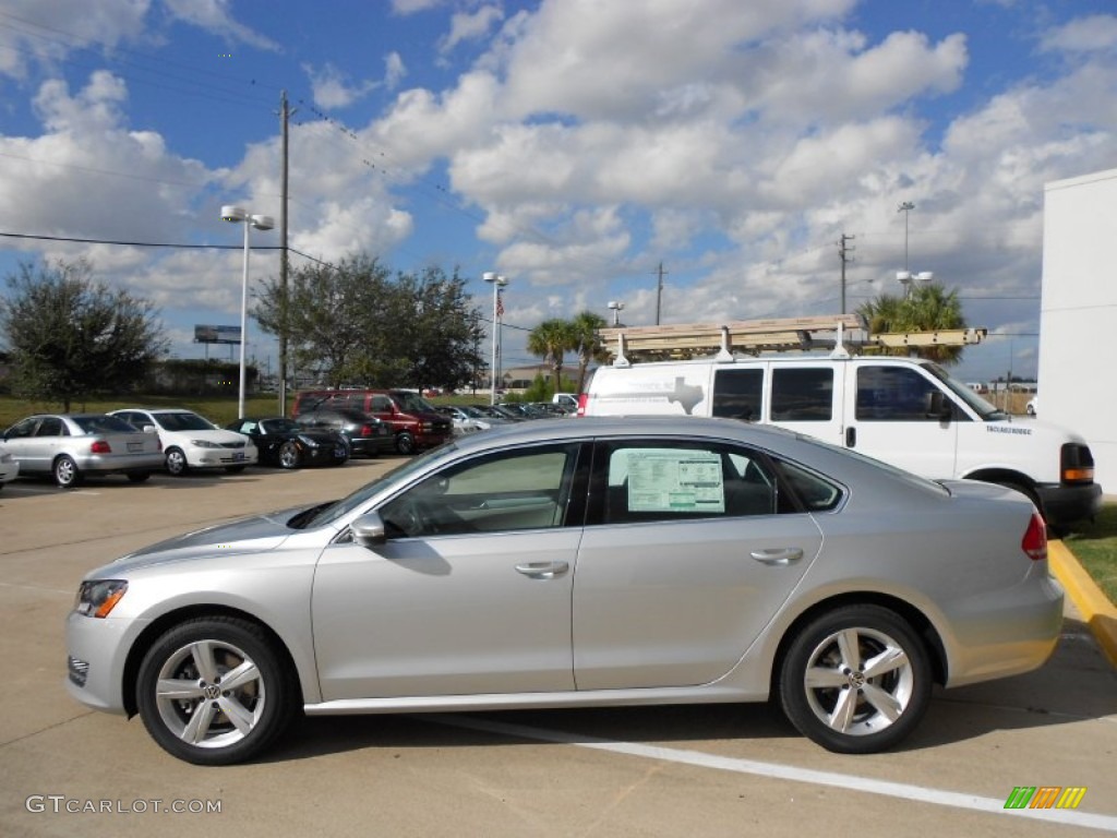 Reflex Silver Metallic 2012 Volkswagen Passat 2.5L SE Exterior Photo #55980165