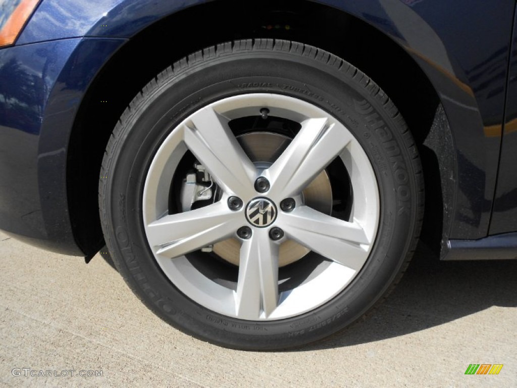 2012 Volkswagen Passat 2.5L SE Wheel Photo #55980433