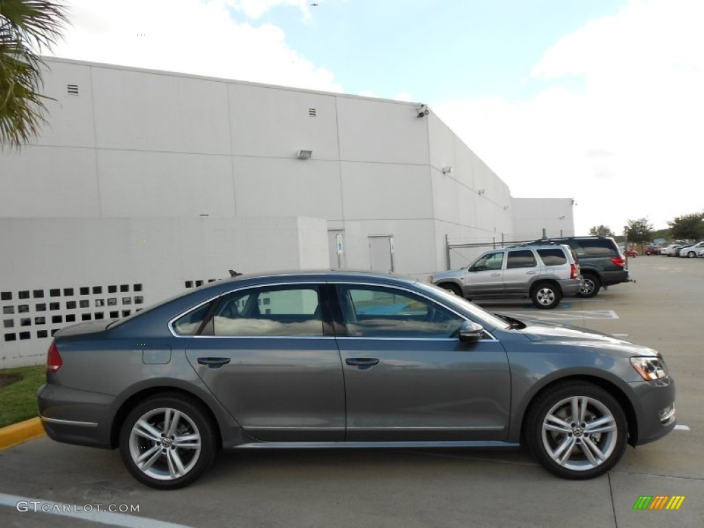 Platinum Gray Metallic 2012 Volkswagen Passat V6 SEL Exterior Photo #55980831