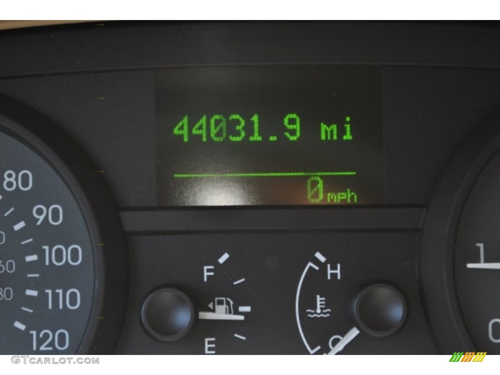 2006 Grand Marquis LS - Vibrant White / Medium Light Stone photo #14