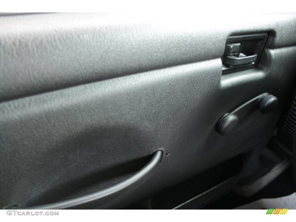 2004 Wrangler X 4x4 - Bright Silver Metallic / Dark Slate Gray photo #18