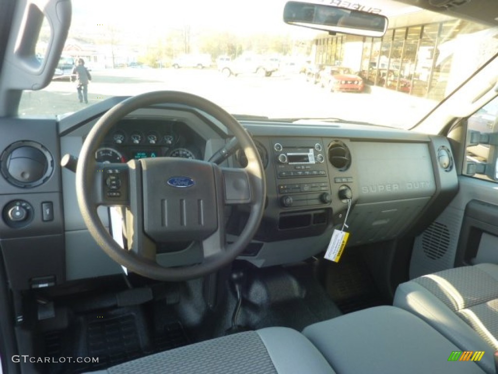 2012 F350 Super Duty XL Crew Cab 4x4 - Oxford White / Steel photo #12