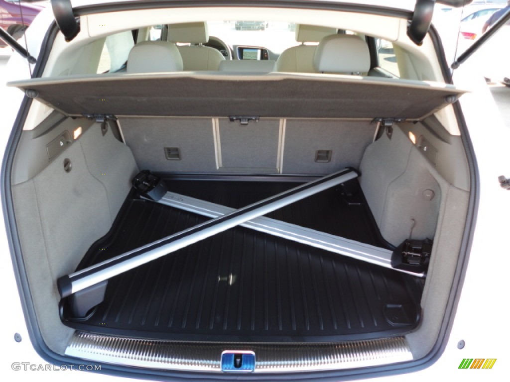 2012 Audi Q5 3.2 FSI quattro Trunk Photo #55990598