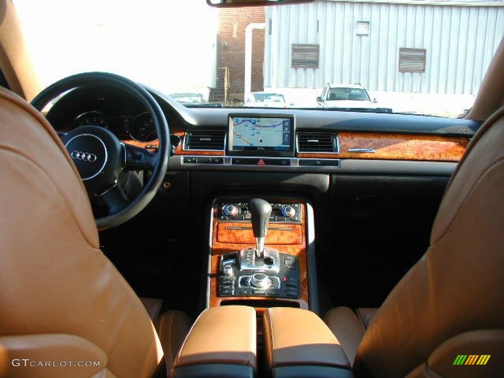 2005 A8 4.2 quattro - Brilliant Black / Black/Amaretto photo #23