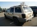 2000 Champagne Pearlcoat Jeep Grand Cherokee Laredo 4x4  photo #3