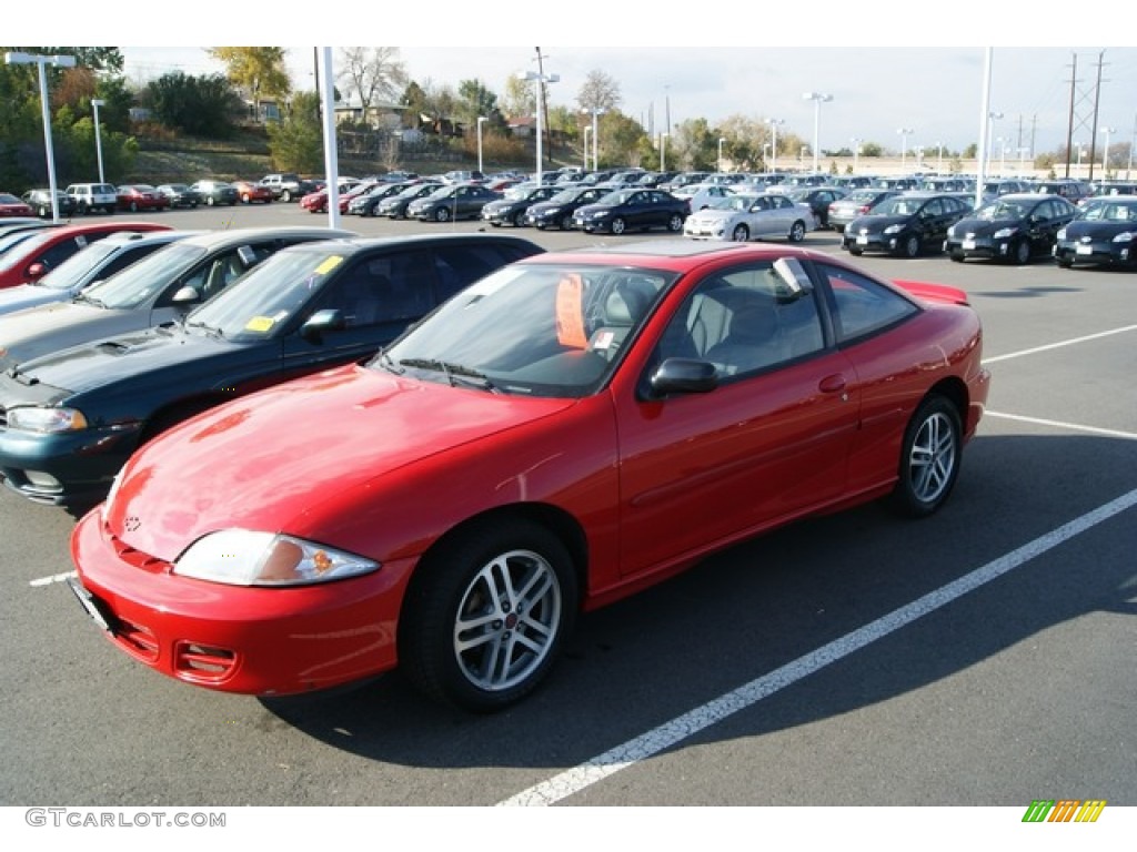 2002 Cavalier Coupe - Bright Red / Graphite photo #4