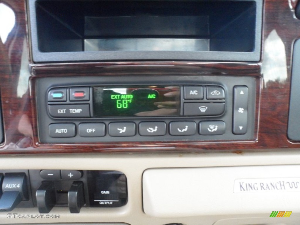 2006 Ford F250 Super Duty King Ranch Crew Cab 4x4 Controls Photo #55998511
