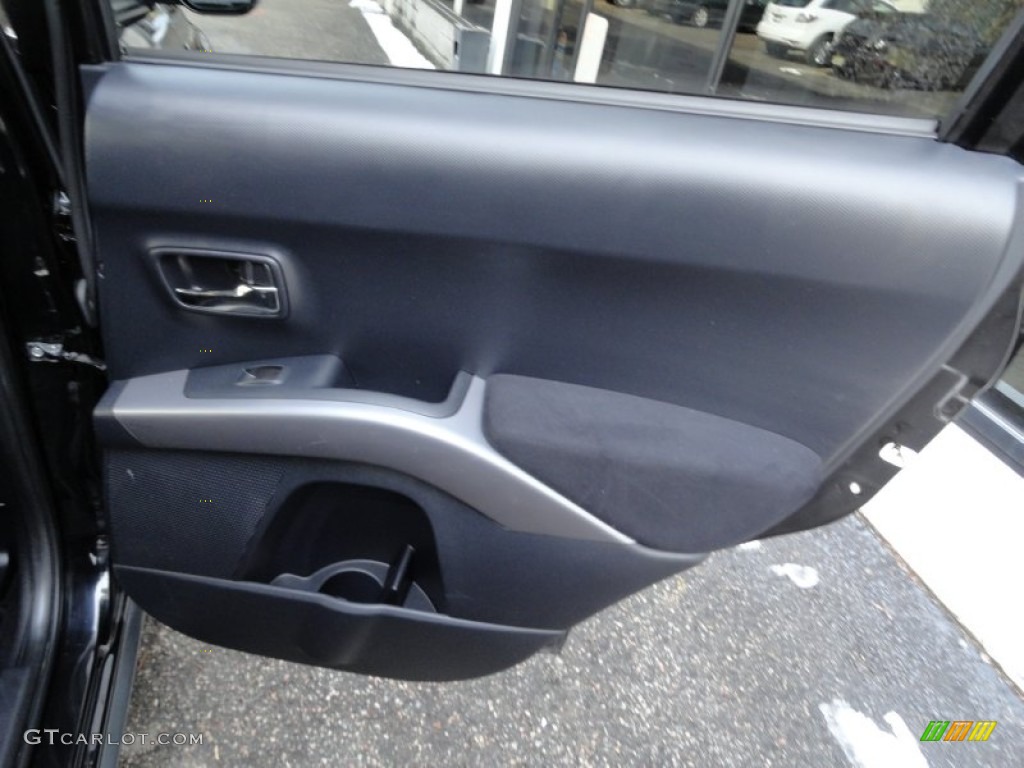2008 Mitsubishi Outlander XLS 4WD Black Door Panel Photo #56000479