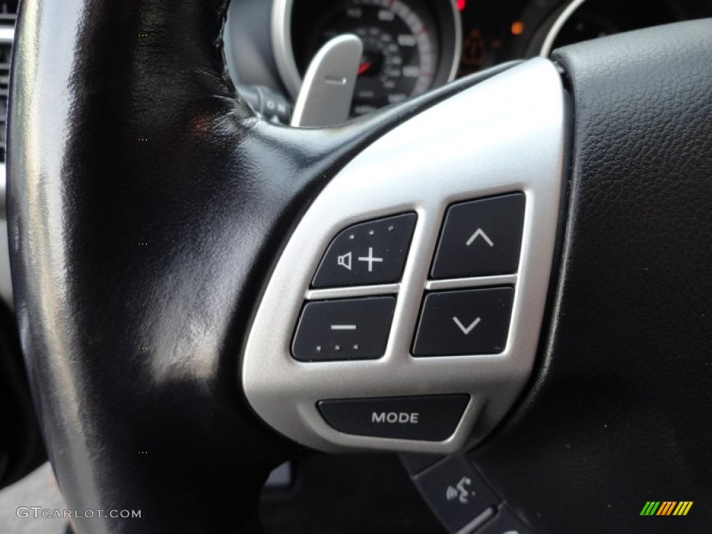 2008 Mitsubishi Outlander XLS 4WD Controls Photo #56000602