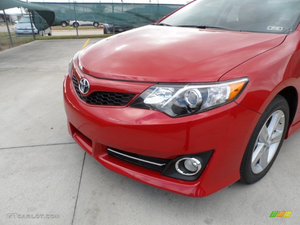 2012 Camry SE - Barcelona Red Metallic / Black photo #10