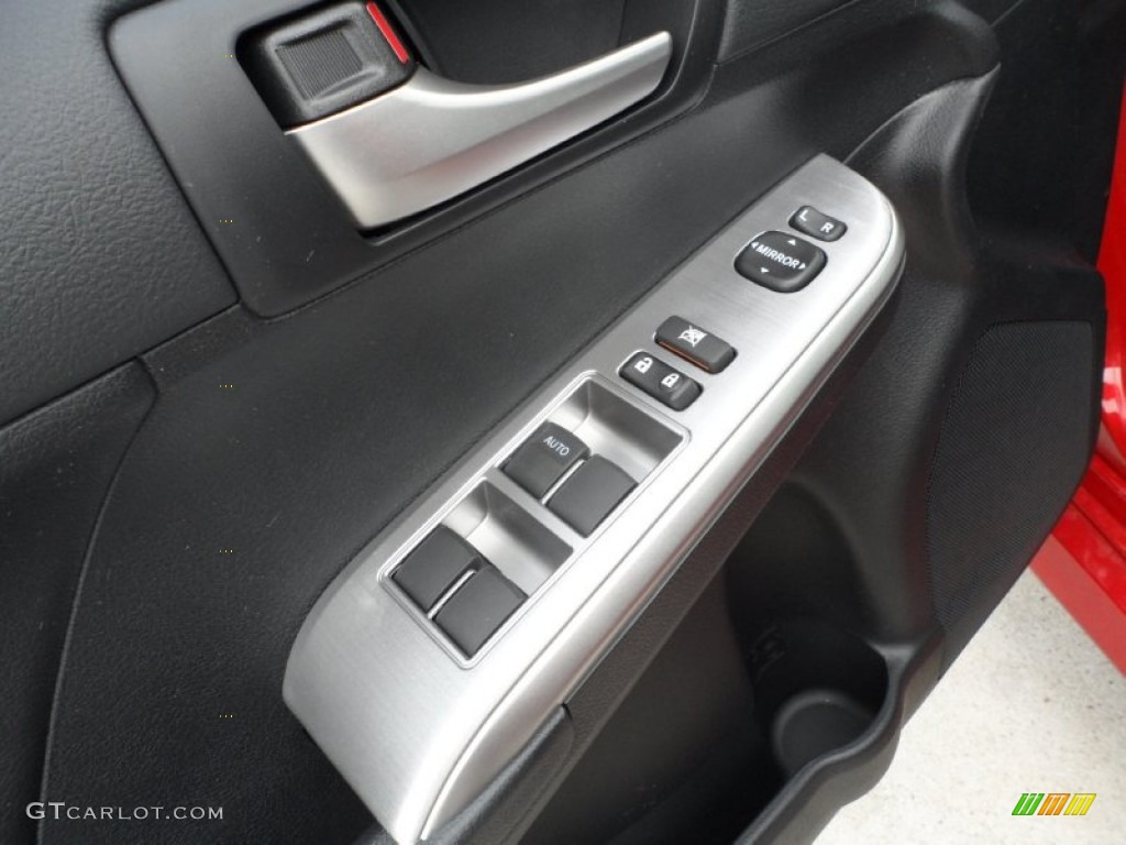2012 Toyota Camry SE V6 Controls Photo #56002537