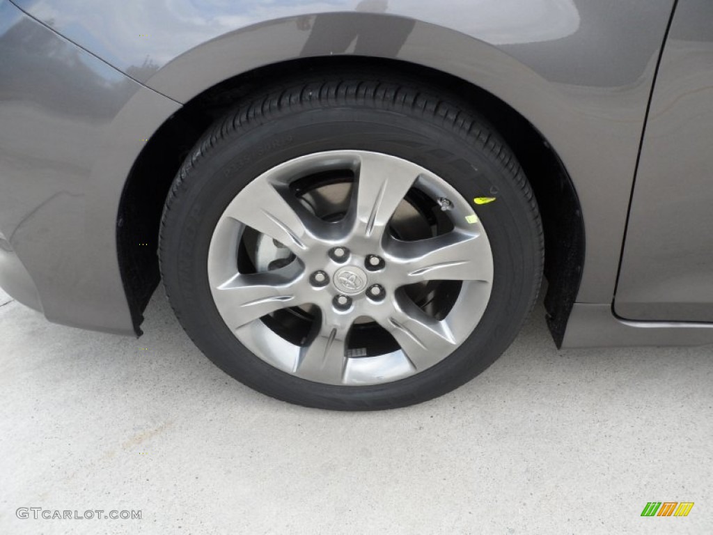 2012 Toyota Sienna SE Wheel Photo #56002915