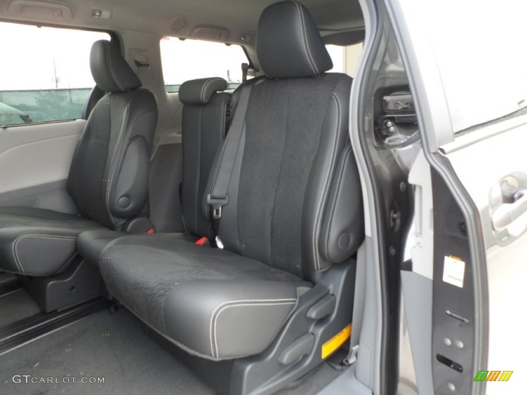 Dark Charcoal Interior 2012 Toyota Sienna SE Photo #56002987