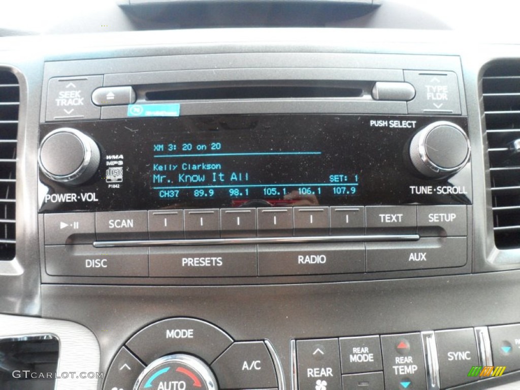 2012 Toyota Sienna SE Audio System Photos