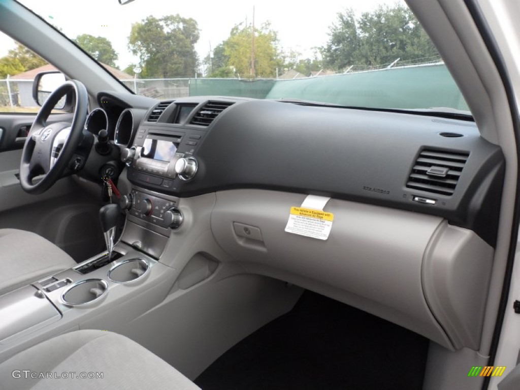 2012 Toyota Highlander Standard Highlander Model Ash Dashboard Photo #56003614
