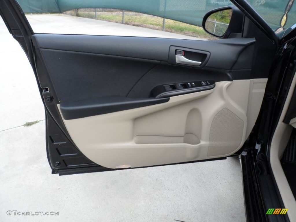 2012 Toyota Camry LE Ivory Door Panel Photo #56004061