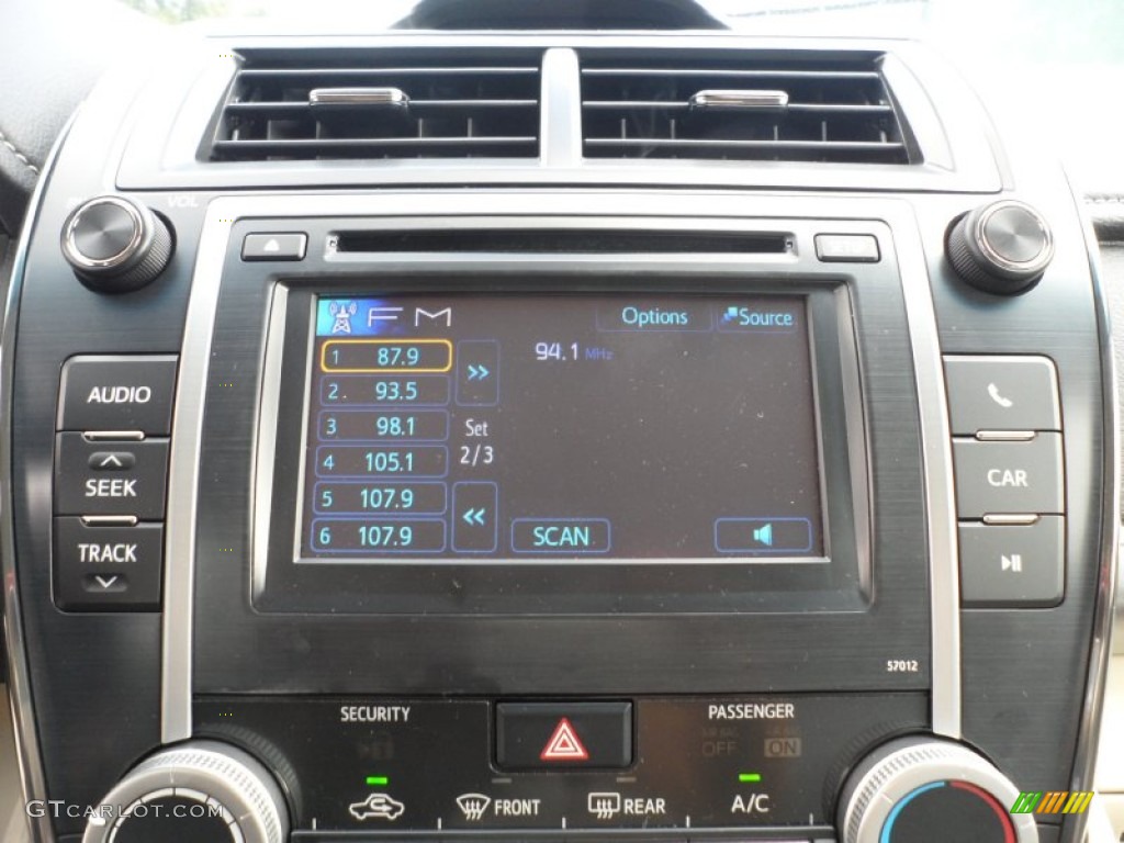 2012 Toyota Camry LE Audio System Photo #56004092