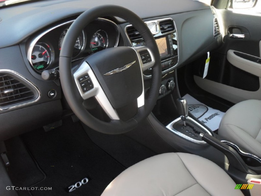Black/Light Frost Interior 2012 Chrysler 200 Limited Sedan Photo #56004184