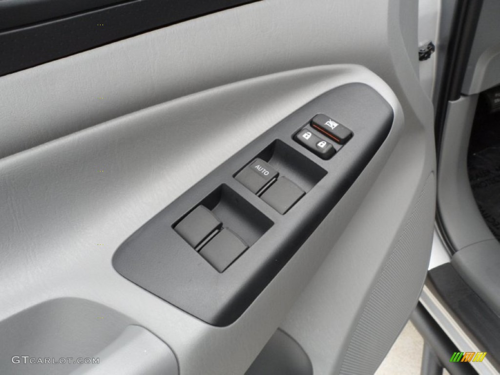 2012 Toyota Tacoma V6 TRD Double Cab 4x4 Controls Photo #56004481