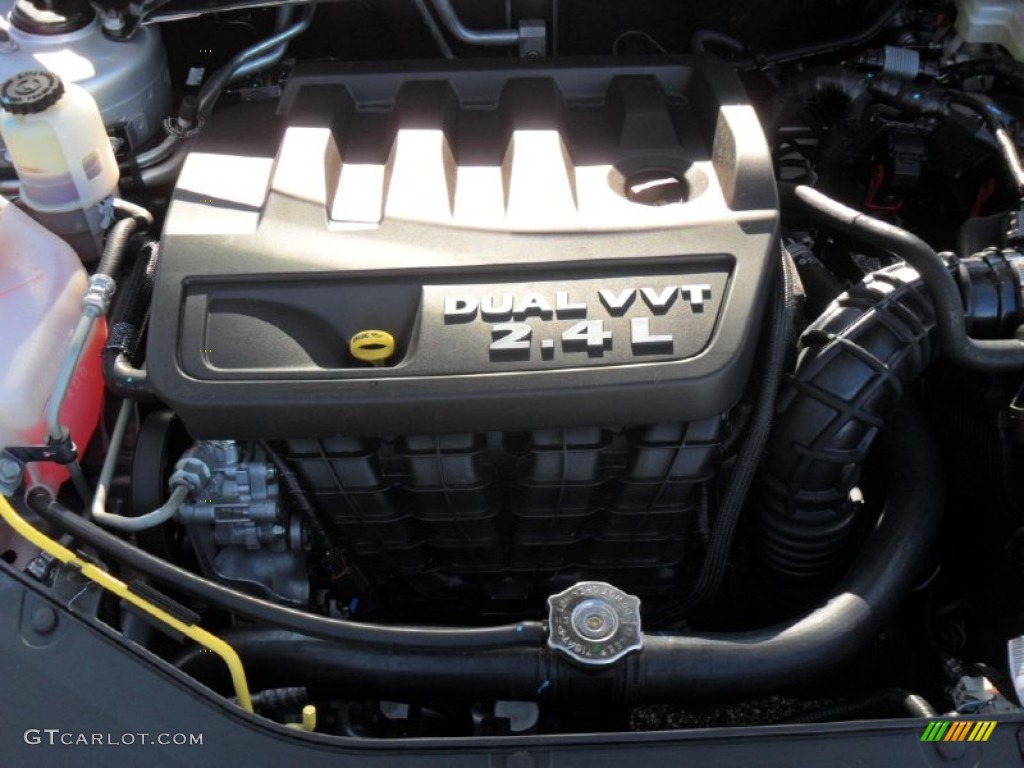 2012 Chrysler 200 Touring Sedan 2.4 Liter DOHC 16-Valve Dual VVT 4 Cylinder Engine Photo #56004949